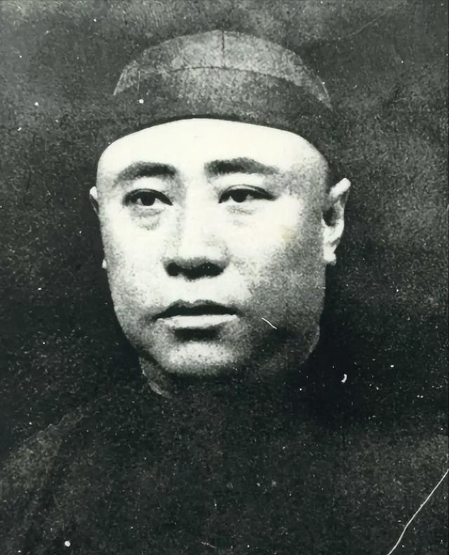 张学良扔银元杀杨宇霆，张学良六掷银元杀杨宇霆