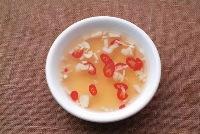 万能蘸料汁的做法，万能蘸料凉拌汁的做法（学会这款万能调料汁）