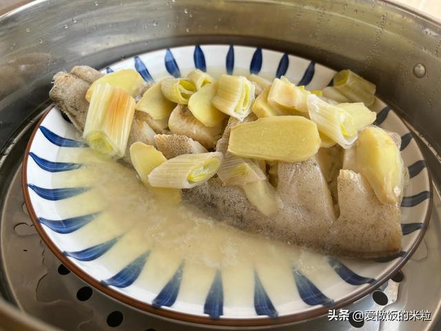 在家做清蒸鲽鱼怎么做，做法简单味道一流