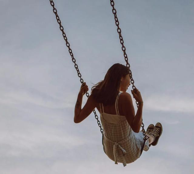 三步教你成为氛围感美女，从普通女孩到，只需三步