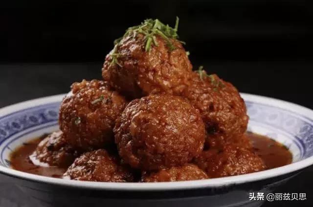 盐城特色老八大碗，这里的年货、年夜饭人气爆棚