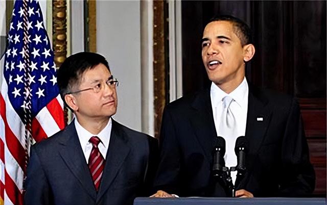 卸任驻华大使的骆家辉疯狂捞金，华裔骆家辉（靠一张中国脸成为美国高官）