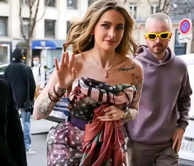 迈克尔杰克逊女儿，迈克尔杰克逊女儿终于长大