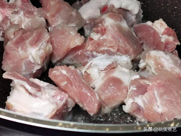 菠萝排骨家常做法广东，港式菠萝排骨的做法