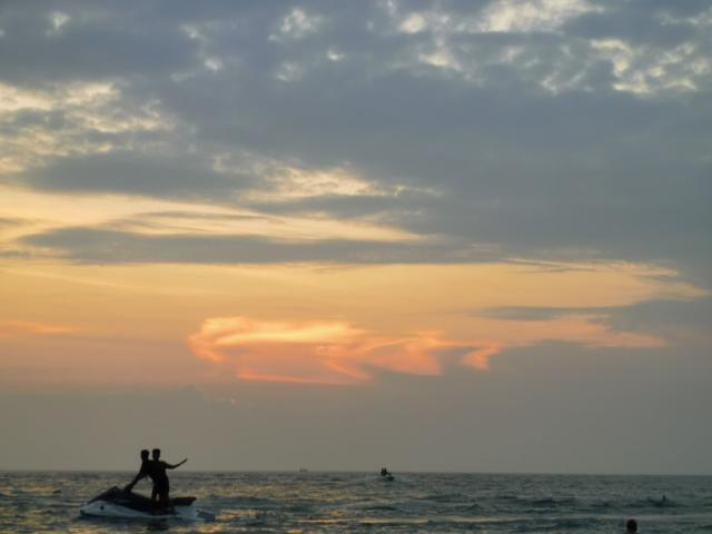 北海涠洲岛一日游最佳路线，北海涠洲岛5日游攻略