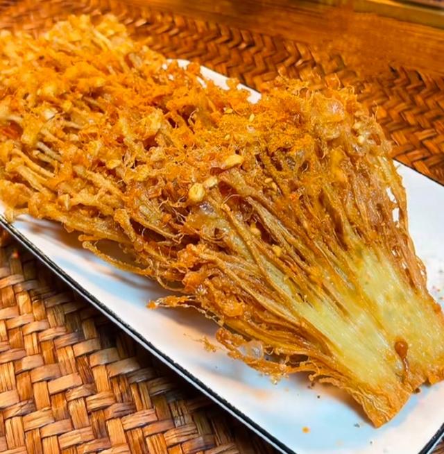 金针菇怎么做好吃，金针菇的最简单好吃的做法（分享金针菇的三种吃法）