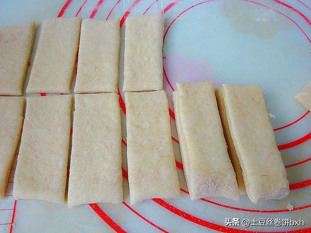 家庭版油炸小油条的做法，低糖健康小油条