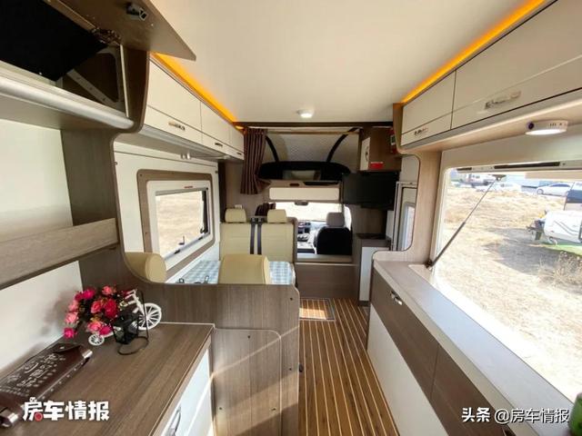 家用代步还能旅行市区能开的房车，兼顾自驾旅行/日常代步