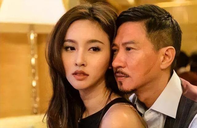 泰国明星宝儿拍过的电视剧，人妖皇后宝儿17岁变成女人