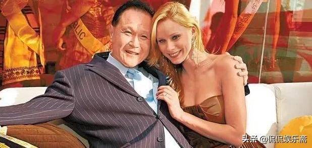 赵世曾最爱的女人是谁，女友过万坚持不婚