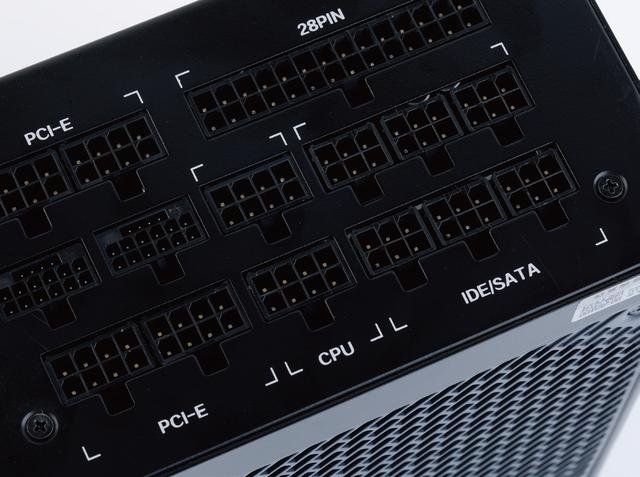 主机电源鑫谷400w，原生PCIe5.0电源