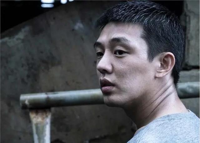 韩国著名男演员，韩国十大巅峰演技演员（国外网站评选的2023年韩流帅气男明星排行榜）