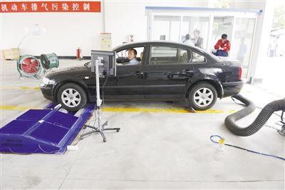 新车十年免检实施细则，十月起新车10年只检两次