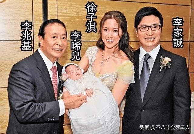 李嘉欣和儿子最近照，李嘉欣儿子或继承4百亿