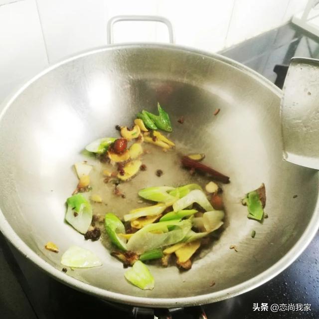 羊肉配什么菜好吃，这个季节吃羊肉配什么菜好吃（羊肉片别总是涮着吃）