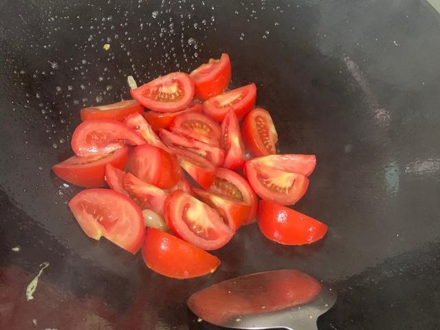 年夜饭菜谱大全20道，年夜饭必备的二十道菜简单好吃（年夜饭会做这20道菜）