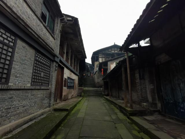 重庆主城周边古镇旅游推荐，我先给你推荐最值得游览的这二十三座