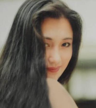 没有整过容的女明星，90年没整过容的女明星（“不老女神”现原形）