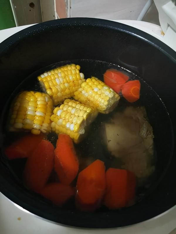 砂锅煲汤哪个牌子好喝，冬季煲汤砂锅选购指南