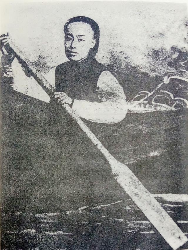 长亭外古道边芳草碧连天，长亭外古道边李叔同词（芳草碧连天……）