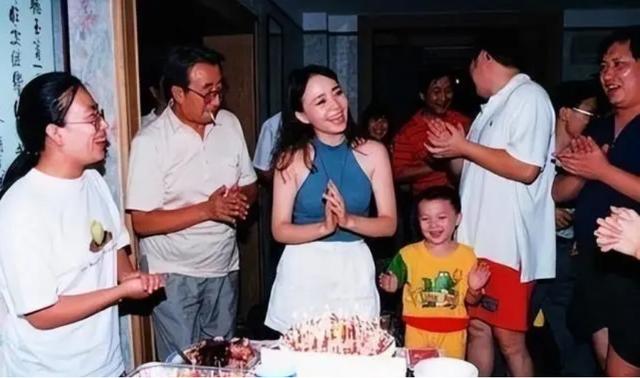 英达与梁欢关系如何，其貌不扬的梁欢