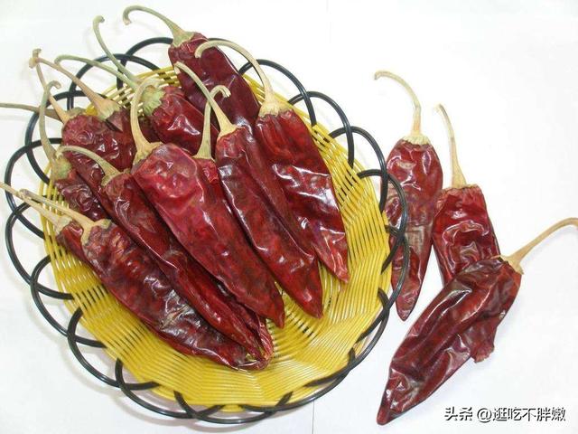 又细又长的干辣椒有哪些，品种繁多适用性广。今天给大家一起分享干辣椒品种