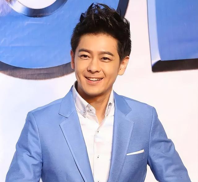 明星身高排行榜，30位当红男明星身高对比（男明星跟关晓彤同框暴露真实身高）