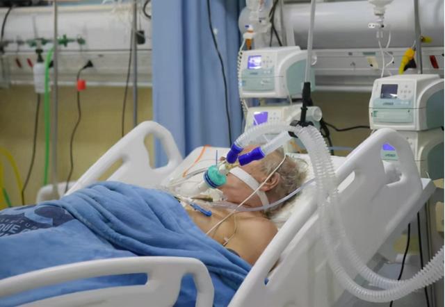 重症监护室一天费用是多少元，重症监护室平均一天花费上万元