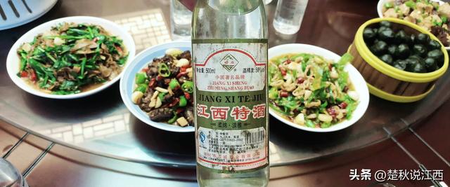江西的山有哪些，江西的几座名山（庐山有“匡庐奇秀甲天下”之美誉）