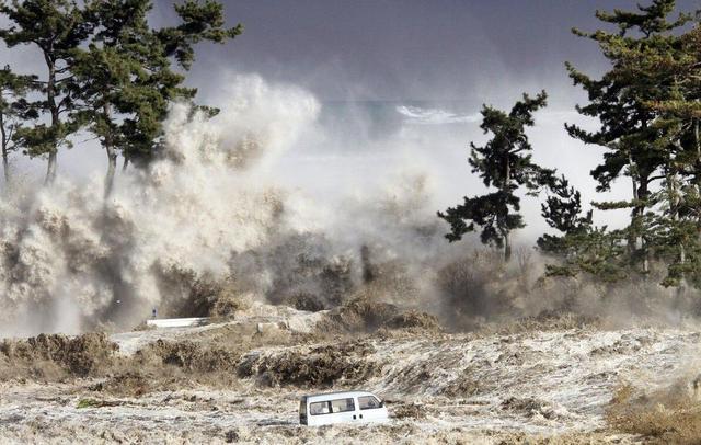 海啸是怎么形成的，海啸形成的三个因素