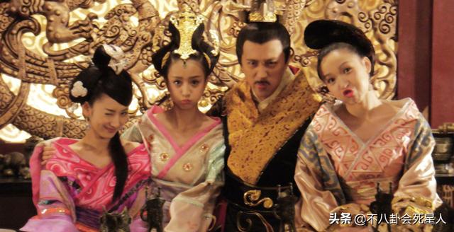 几位女明星的素颜你被谁惊艳到了，现实中路人脸