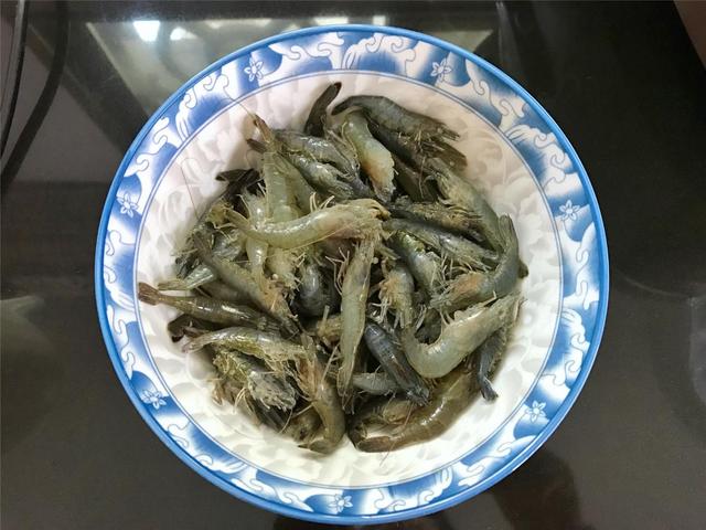 酱焖小河虾最好吃的做法，肉质鲜嫩的淡水虾王