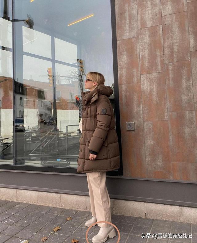 长裙配什么鞋子，配长裙穿什么鞋一年四季都可以（女人只需备齐这）