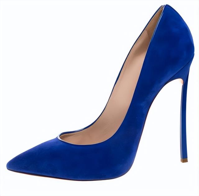 圣罗兰高跟鞋都有几种颜色，搭配网纱这两款，气质太突出