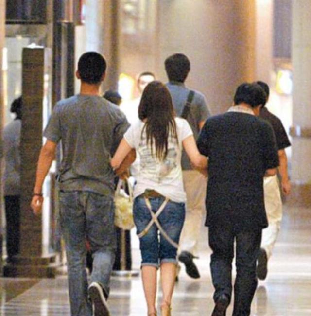 黄维德访谈录，当年陷入牵手门事件