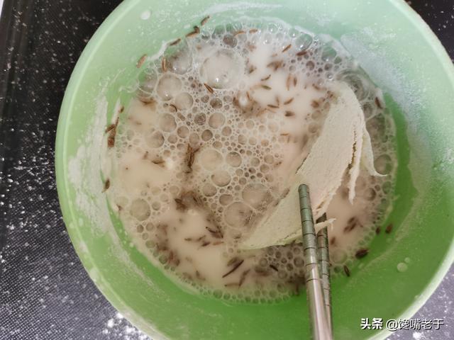 炸馒头片怎么脆又不油，如何炸馒头片酥脆不油腻（炸馒头片不要裹蛋液）