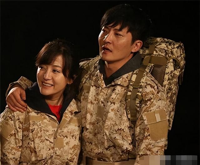 郭京飞和鲍莉儿子，老男孩郭京飞与鲍莉闪婚