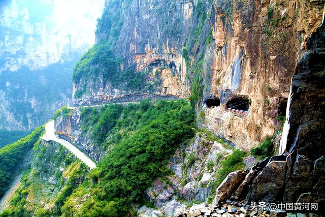 锡崖沟挂壁公路，世界七大奇迹及其所在地（什么是太行山）