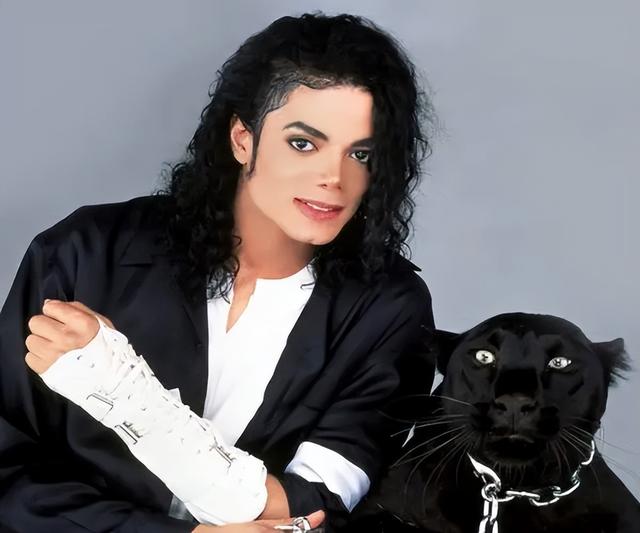 迈克尔杰克逊女儿，迈克尔杰克逊女儿终于长大