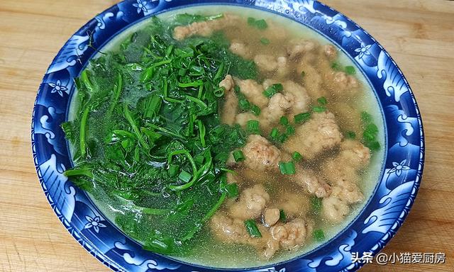 配上鲜嫩的豌豆尖烧成汤，豌豆尖汤怎么烧才爽口