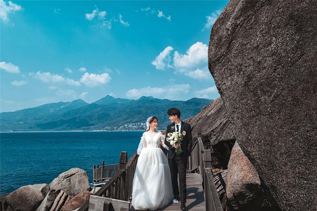 去三亚照婚纱照注意事项，三亚旅拍婚纱照攻略