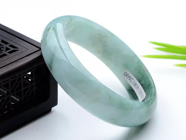 翠玉是翡翠吗，小心这几种带翠