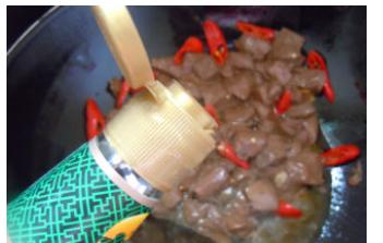 麻辣鸭血做法大全，鲜香滑嫩不破碎