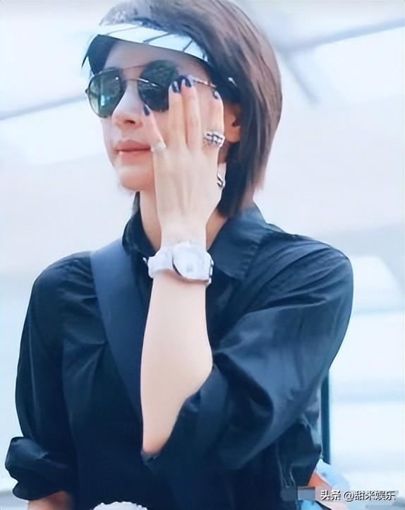 王朔与王子文私下关系，与贾乃亮传绯闻多年、未婚生子