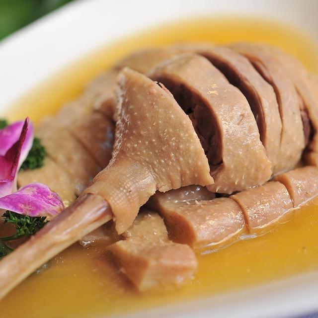 江苏有什么好吃的，知名的苏菜（江苏全国闻名的6大特产）