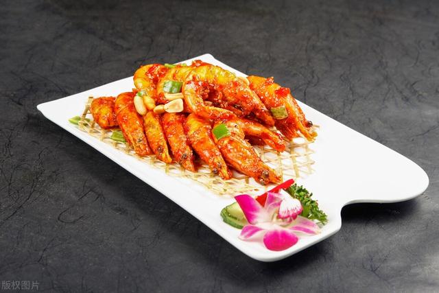 油焖大虾的制作方法，油焖大虾最简单的做法家常