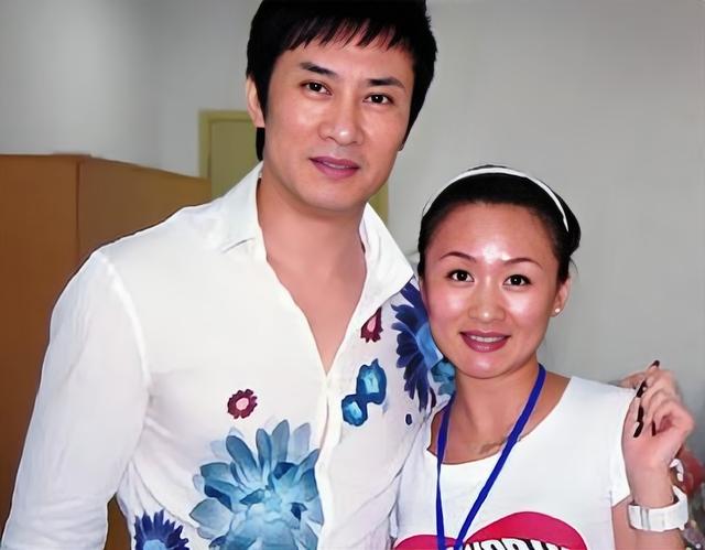 江涛简历歌唱家，军旅歌手江涛：穷小子娶富家女