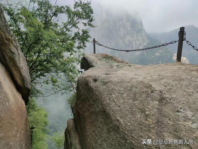 华山徒步到北峰路过几个景点，徒步爬华山路线攻略