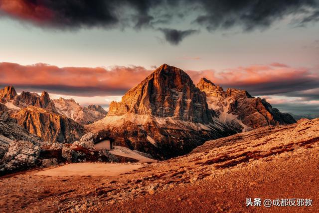 电脑好看的壁纸，10个最佳电脑壁纸（这56张绝美风景）