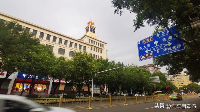 西安的钟楼是多少人记忆中的景点，穿行西安北院门